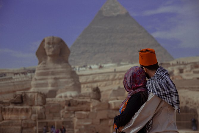 Private Half-Day Tour: Giza Pyramids and Sphinx by Camel - Menkaure’s smaller pyramid and the wider complex