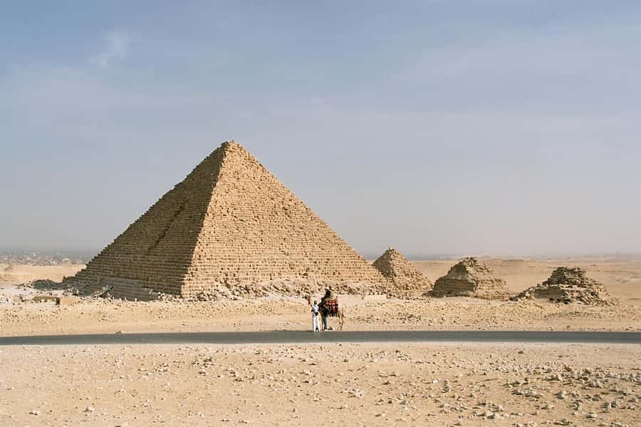 Private Half-Day Tour To Giza Pyramids And Sphinx - Guides Make the Difference