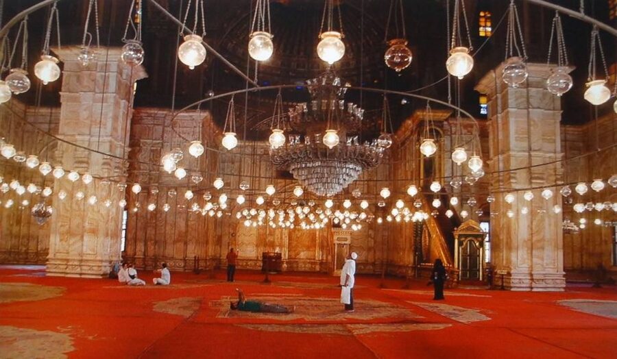 Private Half Day Tour To Islamic Cairo - Al-Hussein Mosque and the feel of the old quarter