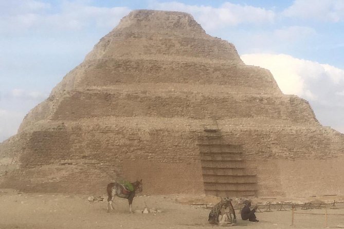 Private pyramids tour to Giza pyramids Sphinx Dahshur Sakkara & Memphis - What the private format is really worth