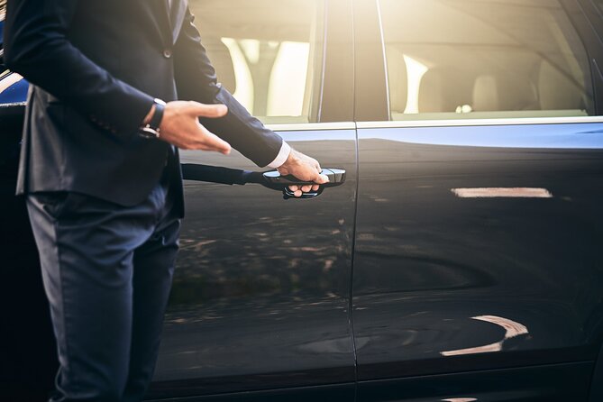 Private SSH Airport Transfer Services - Booking tips that prevent common problems