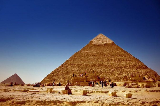 Private Tour: Cairo Day Trip from Hurghada - Meeting your private Egyptologist guide in Cairo
