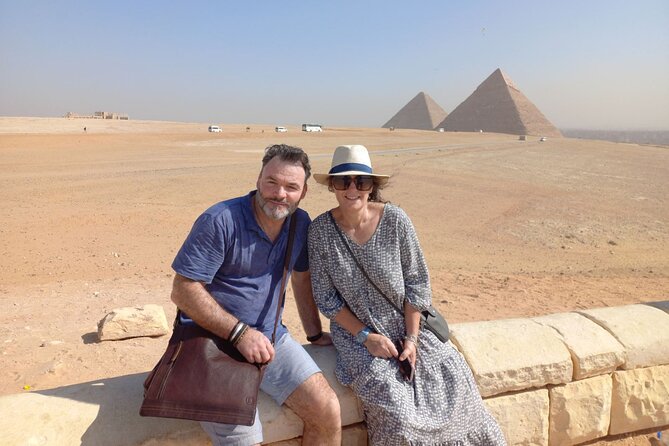 Private Tour Giza Pyramids Sphinx and the Egyptian Museum - What the guide service adds