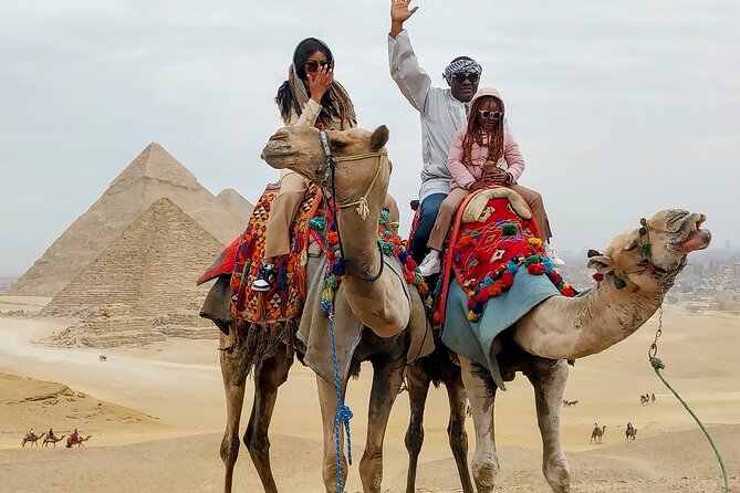 Private Tour Giza Pyramids Wonders All inclusive - The panoramic viewpoint for classic Giza photos