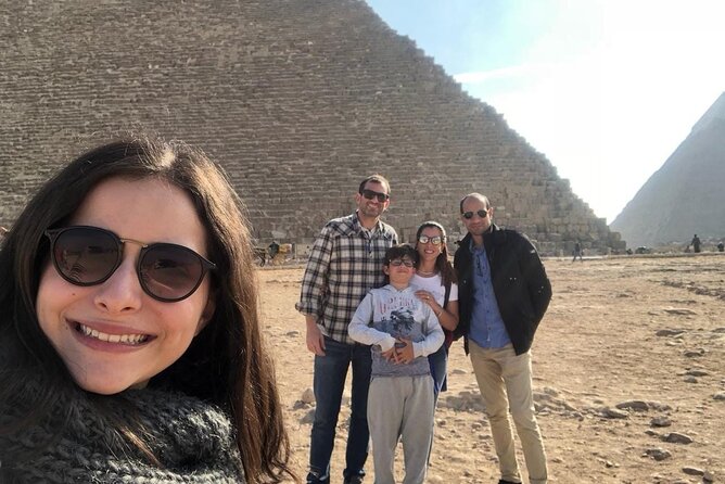Private Tour of the Pyramids and Egyptian Museum in Giza - Transport, timing, and layover planning