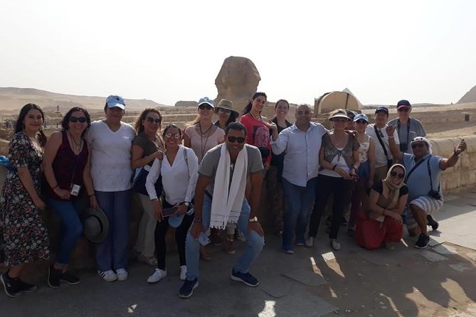 Private Tour Pyramids of Giza and Sphinx from Giza - Meeting the Great Sphinx first