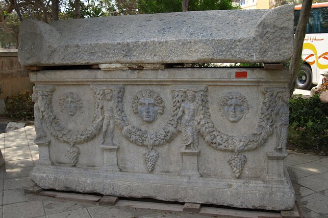 Private tour to Alexandria from Giza with Lunch and Entrance fees - Pompey’s Pillar and the city’s Roman remains