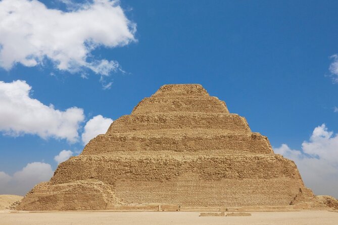 Private Tour to Giza Pyramids and Great Sphinx with Camel Ride - Menkaure’s Pyramid and the quieter corner of Giza