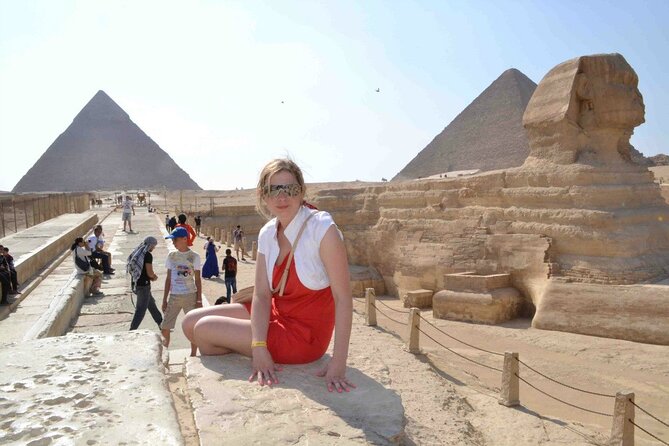 Private tour to Giza Pyramids, Lunch, Camel Ride & Shopping tour - The guides make the biggest difference