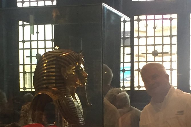 Private tour to Giza Pyramids,Sphinx,Egyptian Museum with Local Lunch - The Egyptian Museum needs a focused visit