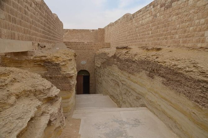 Private Tour to Giza Pyramids Sphinx Memphis and Saqqara - What the $130 price really covers