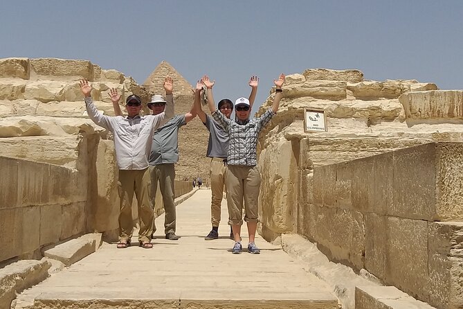 Private tour to Giza Pyramids, Sphinx& the Mummification temple - Transport, pickup, and timing from Cairo or Giza