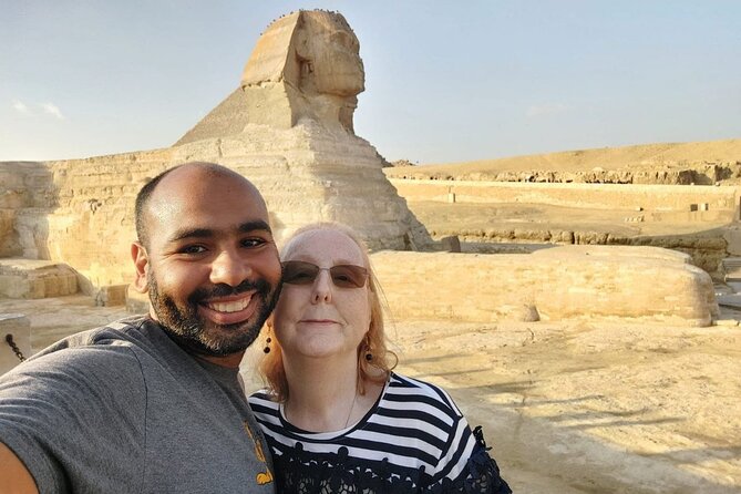 Private Tour to Giza Pyramids, Sphinx with Camel Ride and Lunch - Lunch at a local Egyptian restaurant