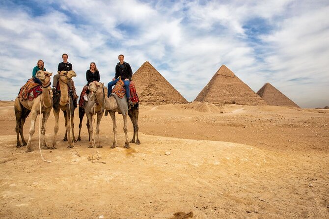 Private Tour to Giza Pyramids with 30 Minutes Camel Ride and Lunch - What to expect from the 30-minute camel ride