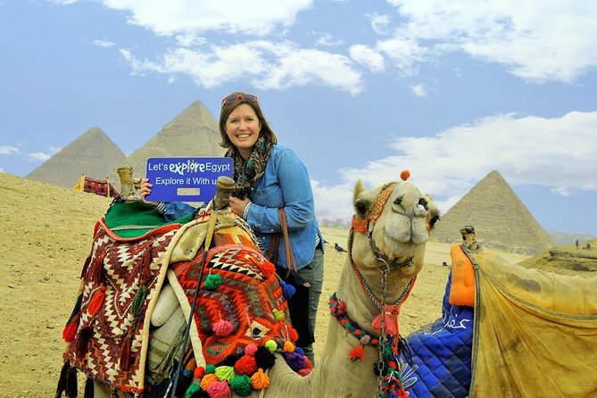 Private Tour to Giza Pyramids with professional Photographer - The Sphinx and its unusual face