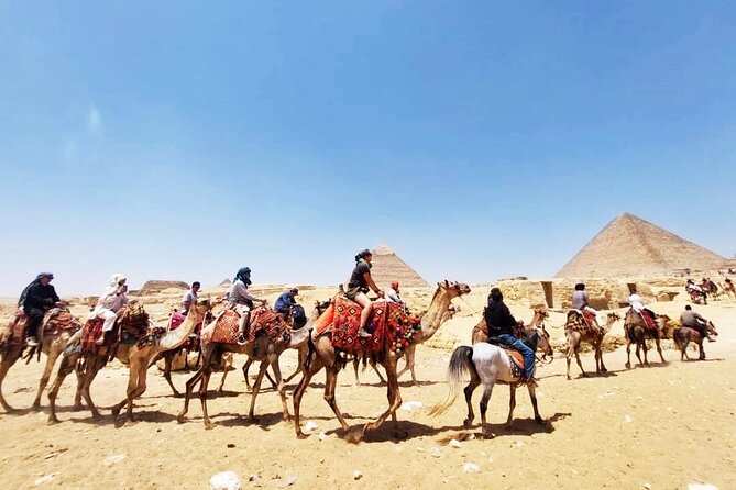 Private tour to Giza, Sakkara, Memphis with Camel and Lunch - A 30-minute camel ride at Giza