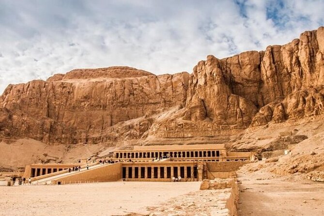 Private Tour To Luxor From Aswan Visiting Best Of Luxor City - A long road from Aswan to Luxor