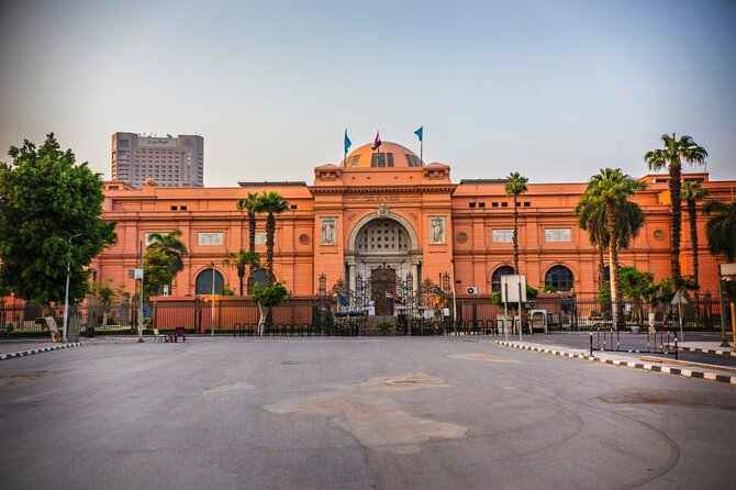 Private Tour to Pyramids, Egyptian Museum & Khan El Khalili - Three hours inside the Egyptian Museum