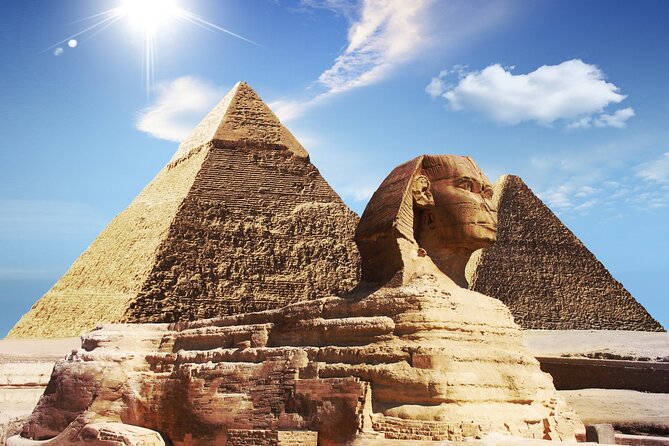 Private Tour To Pyramids of Giza Memphis Saqqara With Lunch - What the guide adds to the day