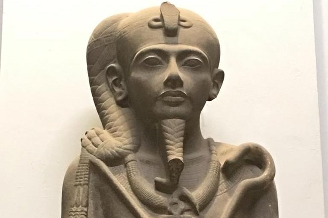 Private Tour to the Egyptian Museum - Meeting your guide at the Cairo hotel
