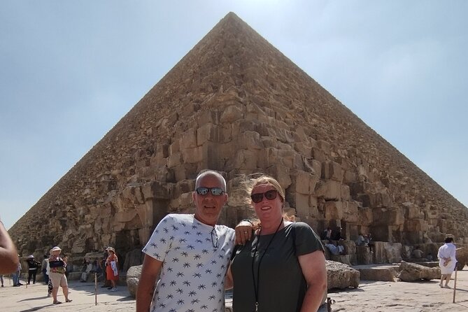 Private Tour To The Great Pyramids and Sphinx with lunch - Lunch and the shopping stops