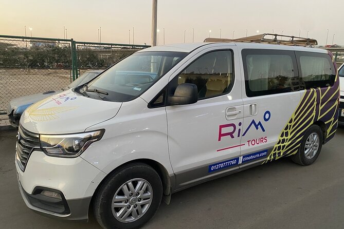 Private Transfer from Hurghada Airport to anywhere in Hurghada - Sedan or minivan: choose carefully for your luggage