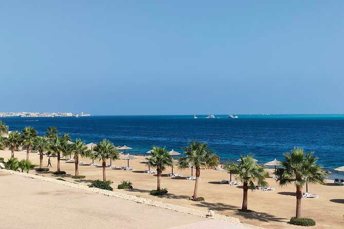 Private transfer to Hurghada from Luxor or vice-versa - The first hours on the 350-kilometer route