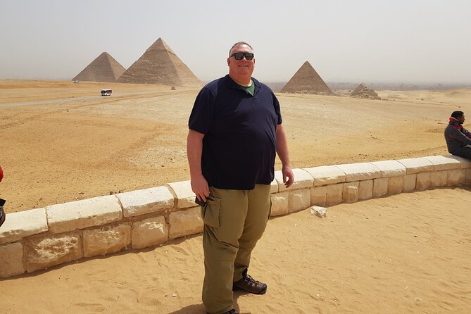 Private VIP Tour to Giza Pyramids Sphinx And the Egyptian Museum - Giza Pyramids: two hours among the ancient monuments