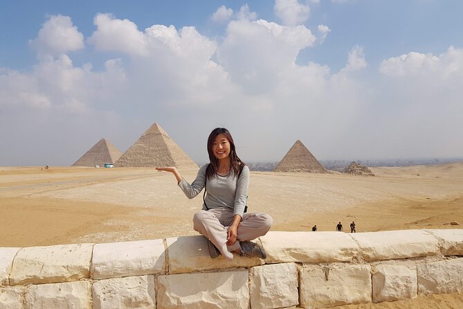 Private VIP Tour to Giza Pyramids Sphinx And the Egyptian Museum - Guides Mohamed and Mai receive the strongest praise