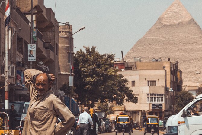 Pyramids, Memphis, Sakkara day trip at no extra cost. - Giza: three pyramids and the Great Sphinx