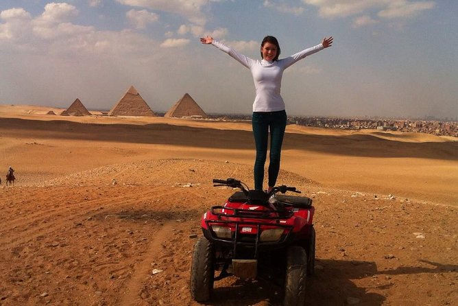 Quad bike ride in the pyramids of Giza - The one-hour ride across the Sahara
