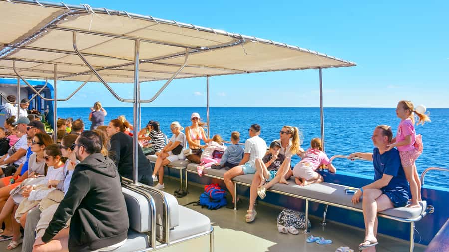 Safaga/Makadi Bay: Panorama Submarine with Snorkeling Tour - Who will enjoy this most