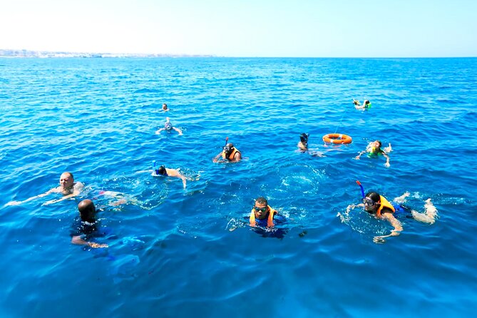 Semi-Submarine 2-hours Snorkeling with Transfer from Hurghada - Group size, comfort, and wind