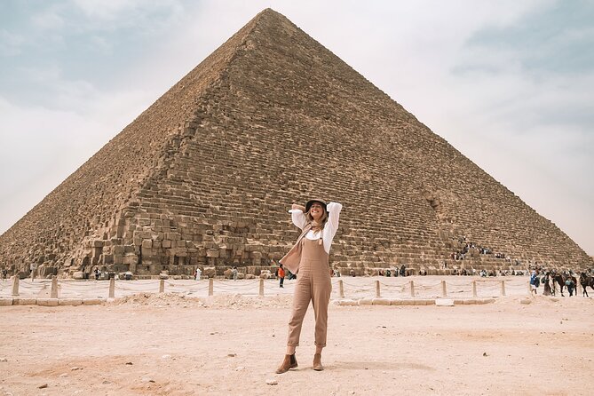 Shared Full Day Tour to Giza Pyramids from Giza - Seeing Khufu, Khafre, and Menkaure