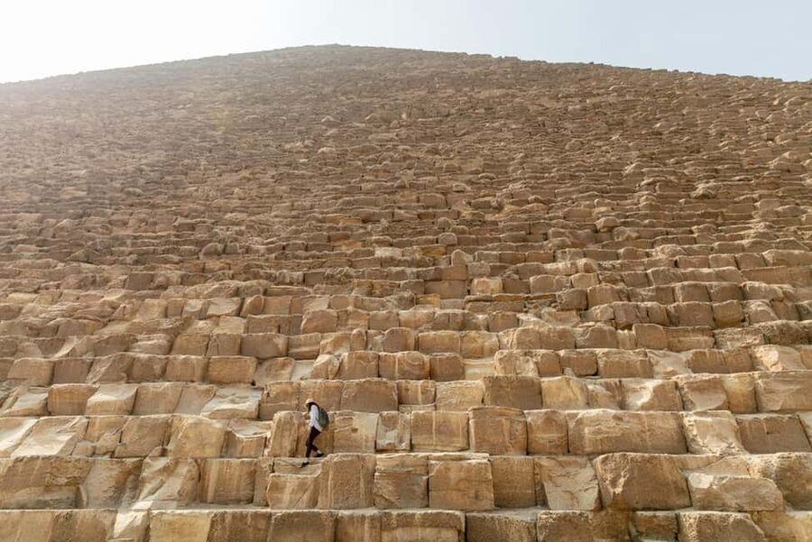 Sharm El-Sheikh: Full-Day Tour of Cairo and Pyramids by Bus - Egyptian Museum in Tahrir Square