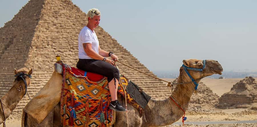 Sharm El Sheikh: Great Pyramids, Sphinx, Museum Tour by Bus - Giza Plateau: the pyramids deliver the big moment