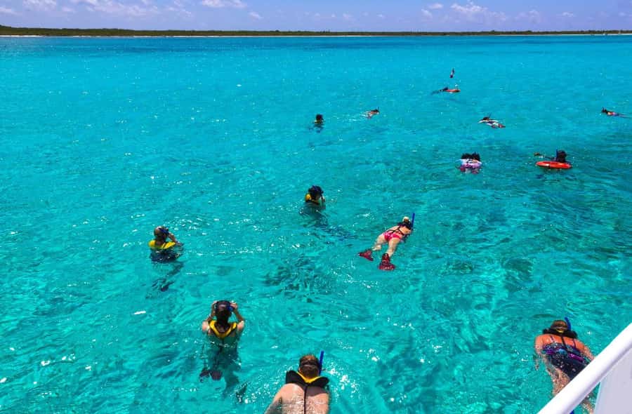 Sharm El Sheikh: Luxury boat Cruise with Snorkeling & Lunch - What this Sharm El Sheikh cruise is really offering