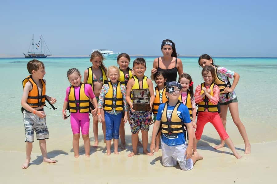 Sharm: Pirates Sailing Boat cruise with transfers & lunch - Sailing toward Ras Mohammed National Park