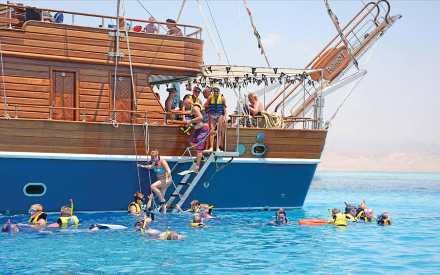 Sharm: Pirates Sailing Boat cruise with transfers & lunch - Getting from Sharm to the marina