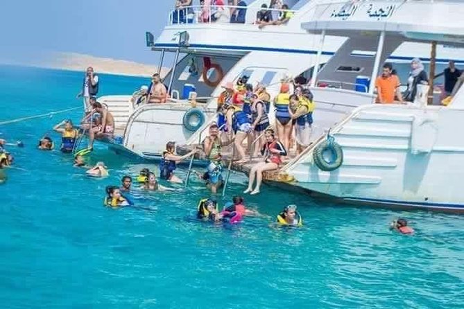 Snorkeling Day Trip in Hurghada - Lunch, drinks, and the comfort question