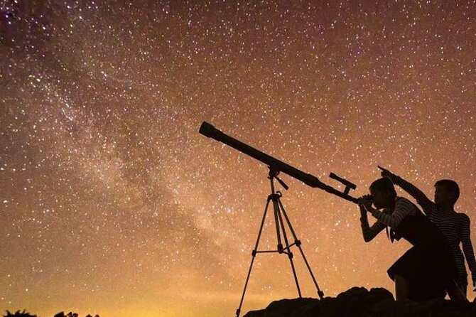Stargazing in Hurghada Desert with Bedouin Dinner - Bedouin tea, bread, and the small village setting