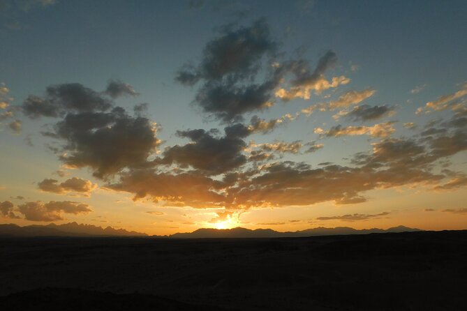Sunset Safari trip by Jeep - Leaving Hurghada for the Eastern Desert
