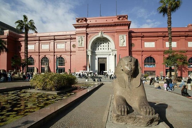 The Giza Pyramids & The museum of Egyptian civilization - What the private setup changes