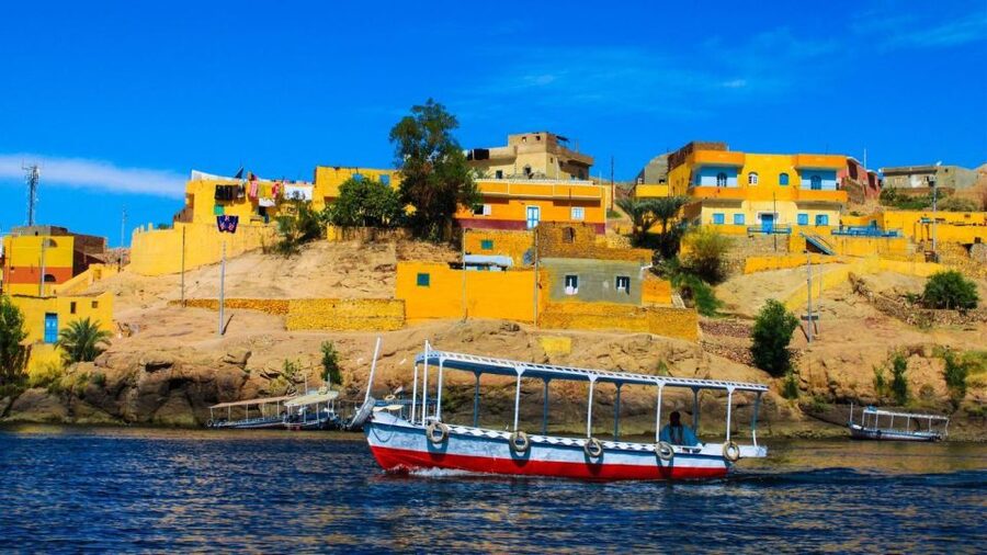 The Nile: Felucca Ride with Meal and Transfers - Who should book this Nile outing?