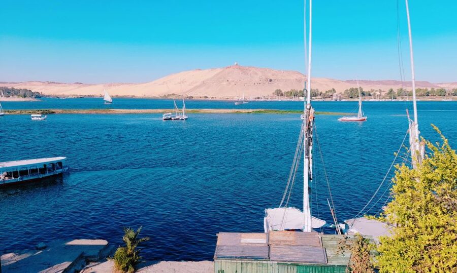 The Nile: Felucca Ride with Meal and Transfers - Koshary and the local meal option