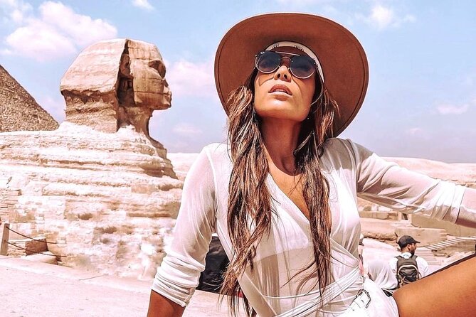 Top rated Giza Pyramids, Sphinx, Memphis and Saqqara Private Tour - Giza Pyramids: the big three in about two hours