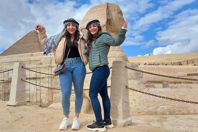 Tour Giza pyramids,Sphinx,Sakkara Pyramid,Memphis& Pyramid Inside - Giza begins with the three famous pyramids