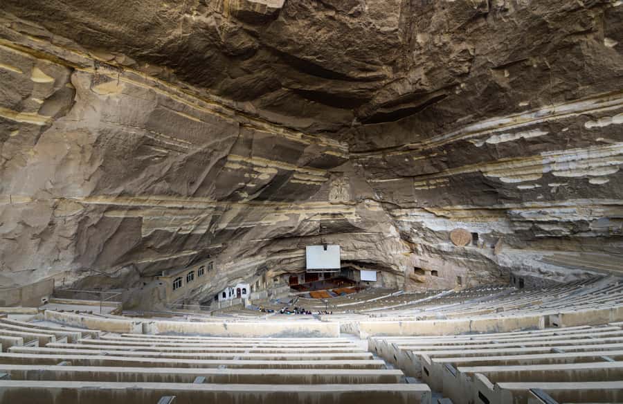 Tour To Cave Church of Saint Simon and Old Cairo churches - The Cave Church brings you into Mokattam’s Zabbaleen district