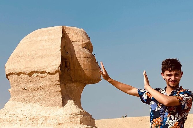 Tour to great pyramids of Giza, Sphinx & shopping tour with lunch - A short morning at the Giza pyramids