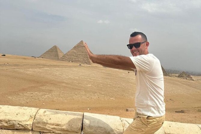 Tour to great pyramids of Giza, Sphinx & shopping tour with lunch - Who will get the most from this tour